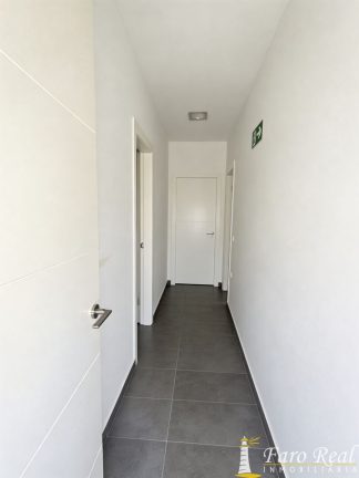 22a98295-0004238295