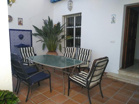 351408-4b8bd861