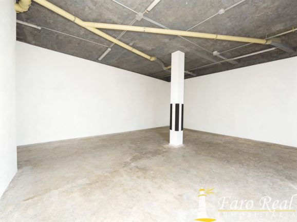 7d492693-0004238295
